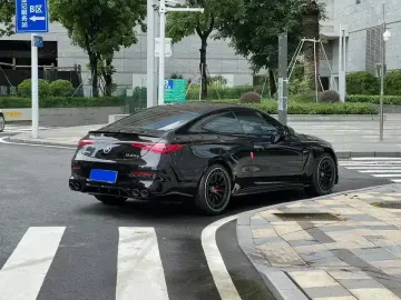 2025 Mercedes-Benz CLE AMG с пробегом 15 000 км