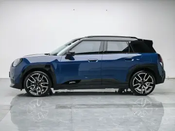 2024 Mini Aceman с пробегом 6 900 км