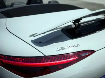 2024 Mercedes-Benz SL-Класс AMG с пробегом 14 000 км