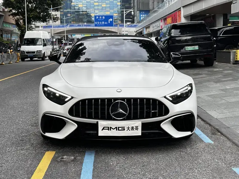 2024 Mercedes-Benz SL-Класс AMG с пробегом 10 000 км