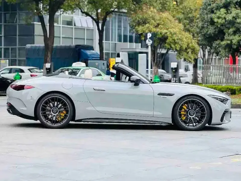 2024 Mercedes-Benz SL-Класс AMG с пробегом 10 000 км