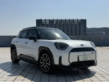 2024 Mini Aceman с пробегом 40 000 км