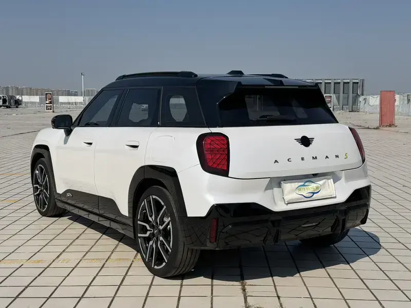 2024 Mini Aceman с пробегом 40 000 км