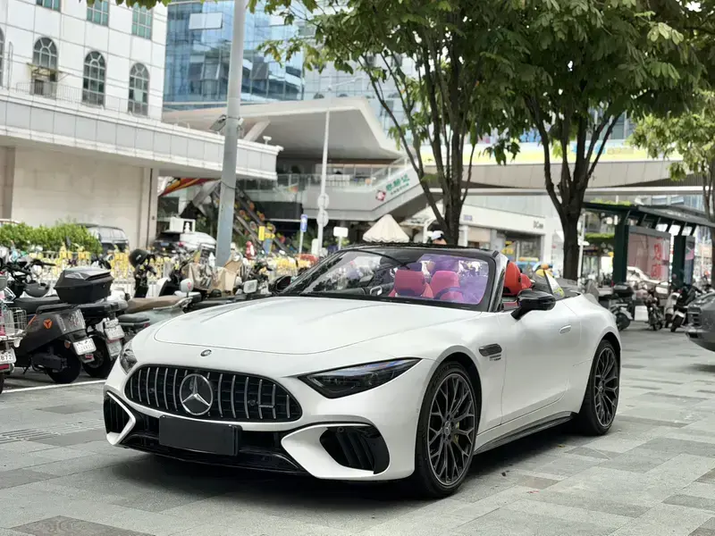 2024 Mercedes-Benz SL-Класс AMG с пробегом 10 000 км