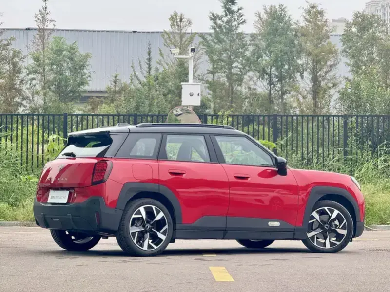 2024 Mini Aceman с пробегом 46 000 км