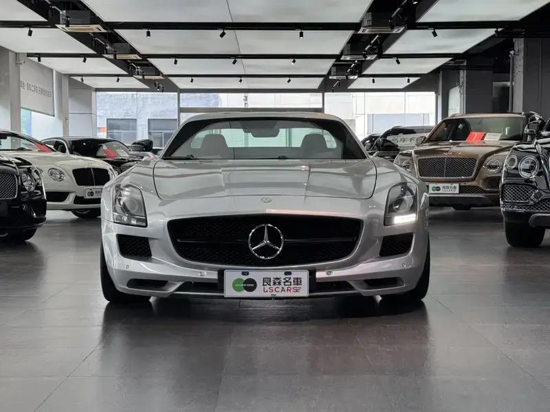 2011 Mercedes-Benz SLS AMG с пробегом 43 000 км