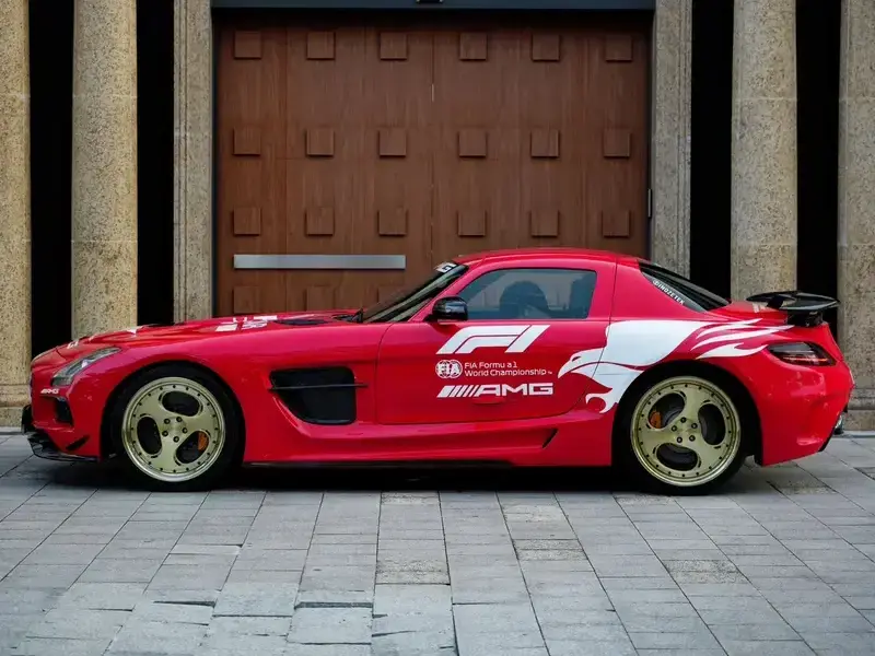 2011 Mercedes-Benz SLS AMG с пробегом 78 000 км