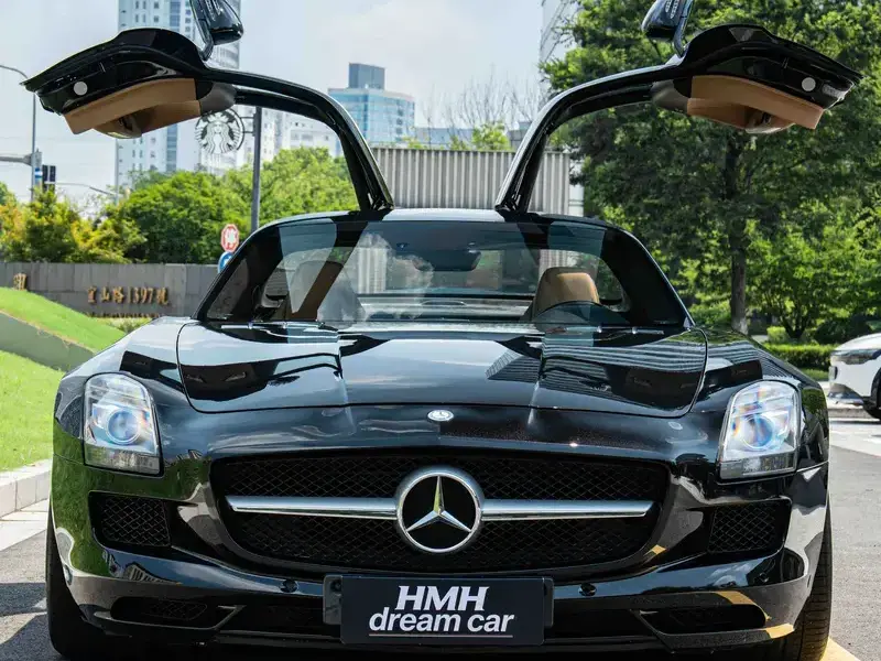 2011 Mercedes-Benz SLS AMG с пробегом 25 000 км