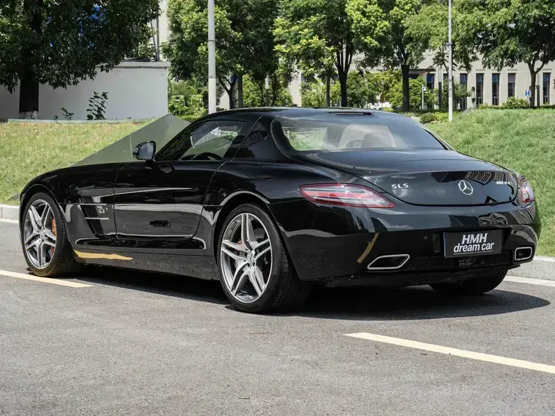 2011 Mercedes-Benz SLS AMG с пробегом 25 000 км