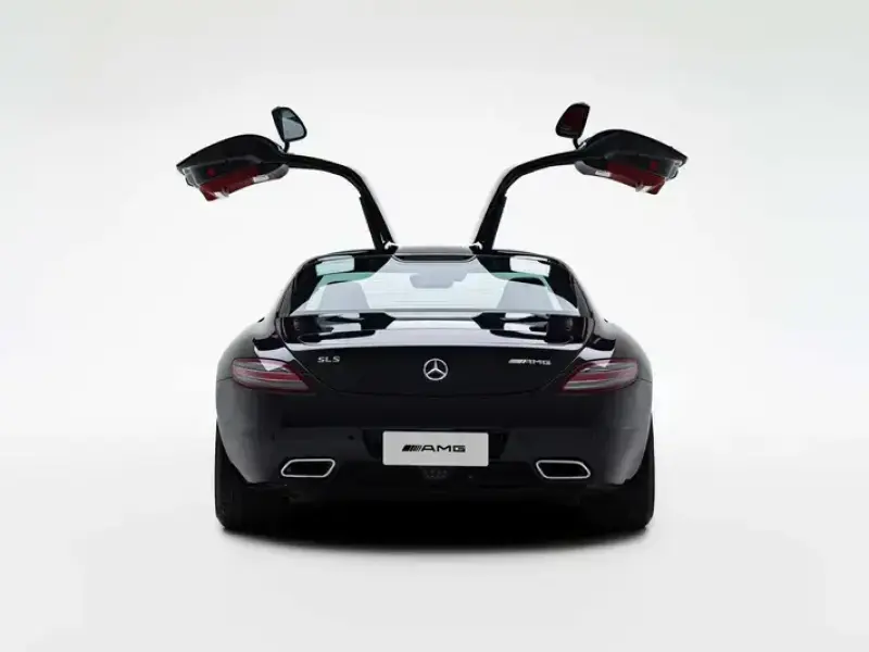 2011 Mercedes-Benz SLS AMG с пробегом 71 000 км