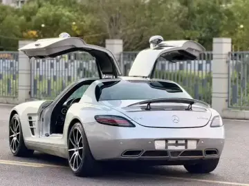 2011 Mercedes-Benz SLS AMG с пробегом 90 000 км