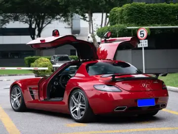2011 Mercedes-Benz SLS AMG с пробегом 19 000 км