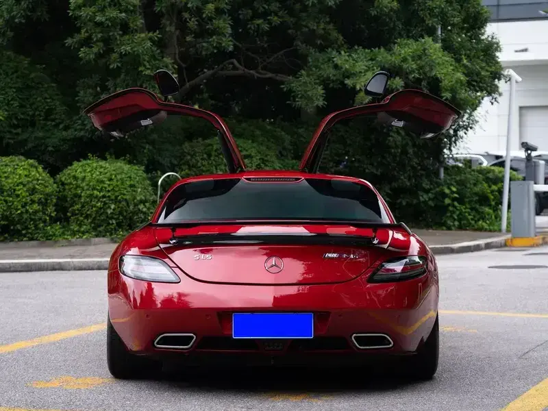 2011 Mercedes-Benz SLS AMG с пробегом 19 000 км