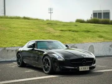 2011 Mercedes-Benz SLS AMG с пробегом 14 000 км