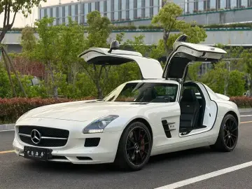 Mercedes-Benz SLS AMG