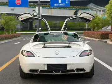 2011 Mercedes-Benz SLS AMG с пробегом 18 000 км