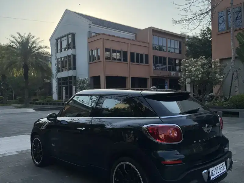 2013 Mini Paceman с пробегом 110 000 км