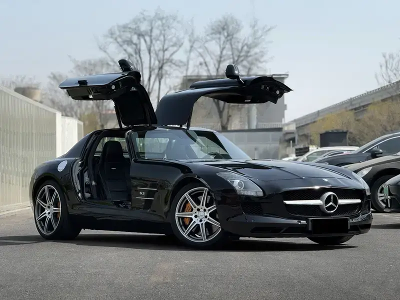 2011 Mercedes-Benz SLS AMG с пробегом 50 000 км