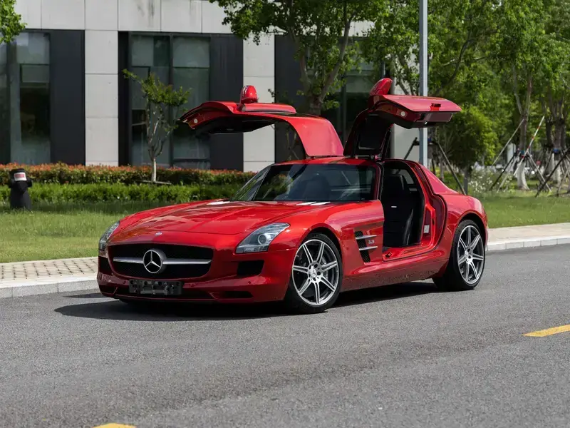 2011 Mercedes-Benz SLS AMG с пробегом 7 000 км