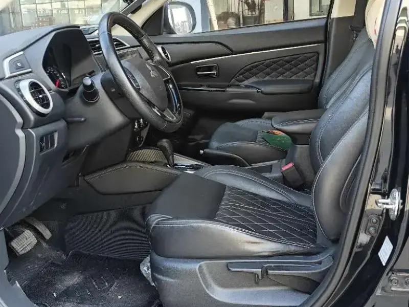 2020 Mitsubishi ASX с пробегом 50 100 км