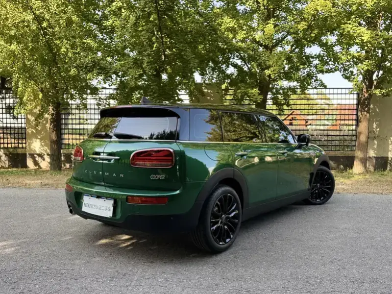 2023 Mini Clubman с пробегом 10 000 км