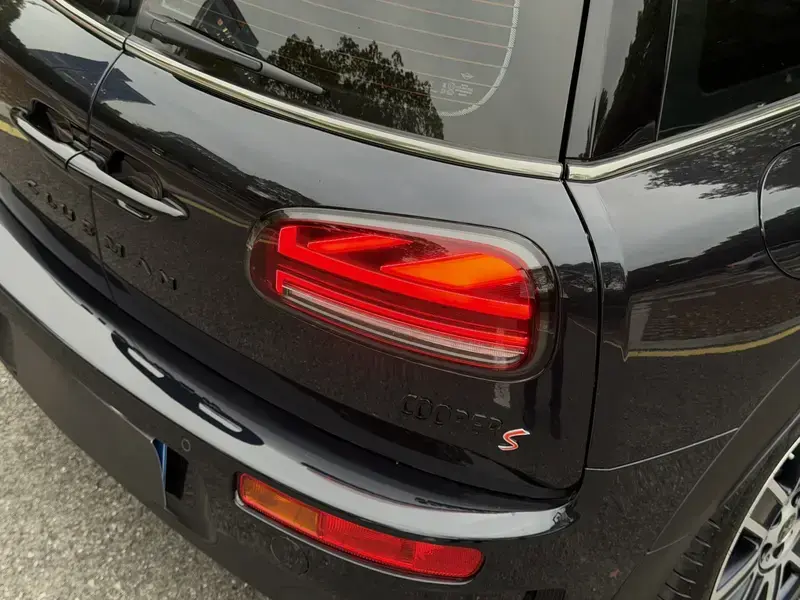 2023 Mini Clubman с пробегом 8 000 км