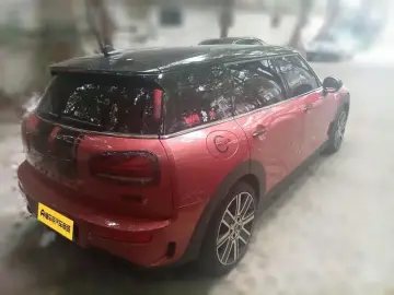 2022 Mini Clubman с пробегом 40 400 км