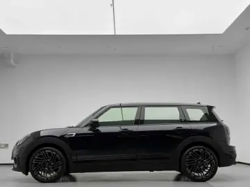 2023 Mini Clubman с пробегом 19 000 км