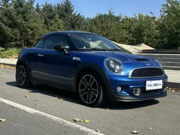 2012 Mini Coupe с пробегом 47 000 км