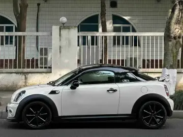 2012 Mini Coupe с пробегом 80 000 км
