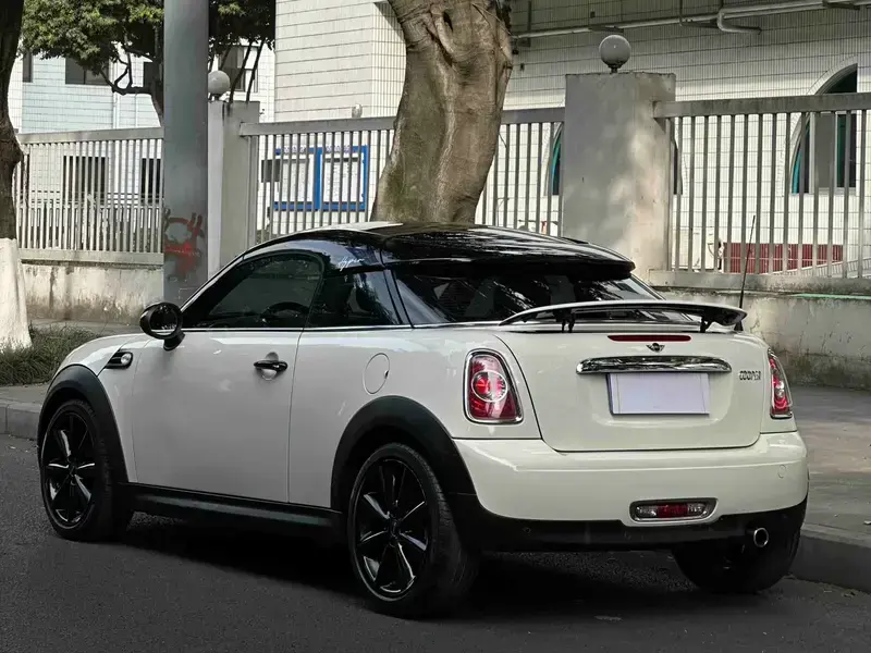 2012 Mini Coupe с пробегом 80 000 км
