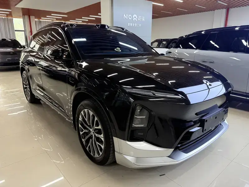 2025 Nio ES6 с пробегом 27 000 км