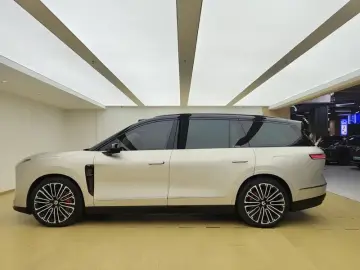 2026 Nio ES8 с пробегом 11 900 км
