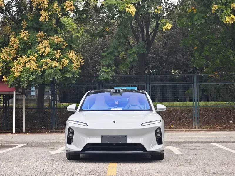 2025 Nio ET5 с пробегом 13 000 км
