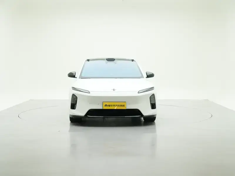 2025 Nio ET5 с пробегом 16 500 км