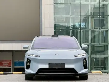 2025 Nio ET5 с пробегом 22 000 км