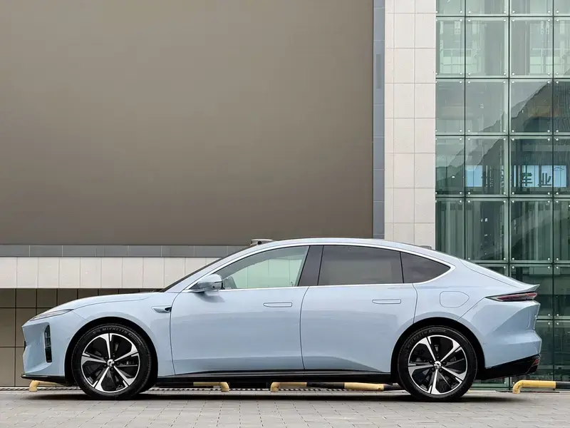 2025 Nio ET5 с пробегом 22 000 км