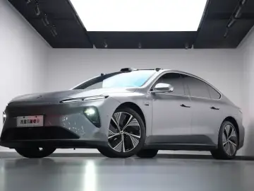 2024 Nio ET7 с пробегом 25 000 км