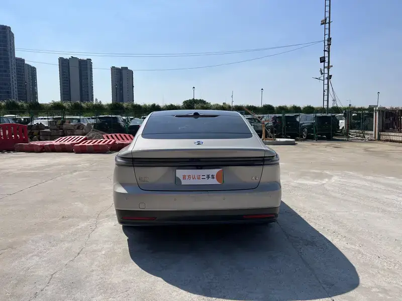 2024 Nio ET7 с пробегом 45 000 км