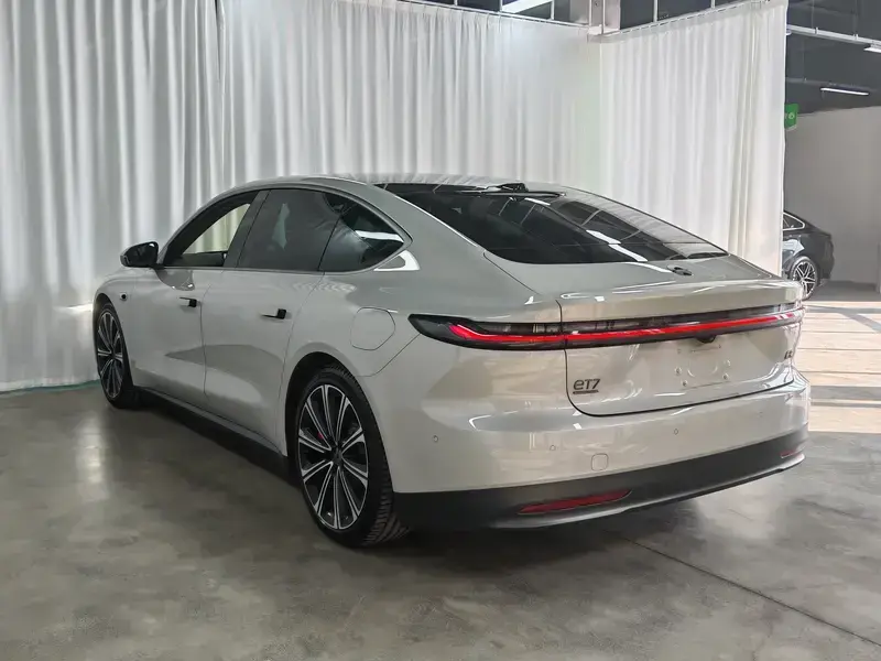 2024 Nio ET7 с пробегом 17 000 км