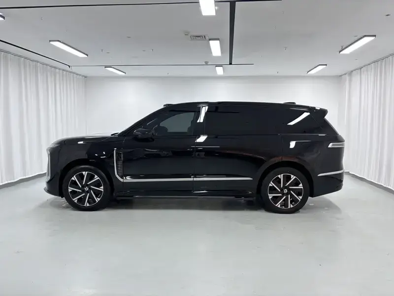 2026 Nio ES9 с пробегом 9 500 км