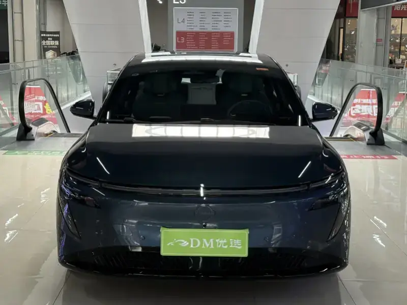 2025 Nissan N7 с пробегом 7 900 км