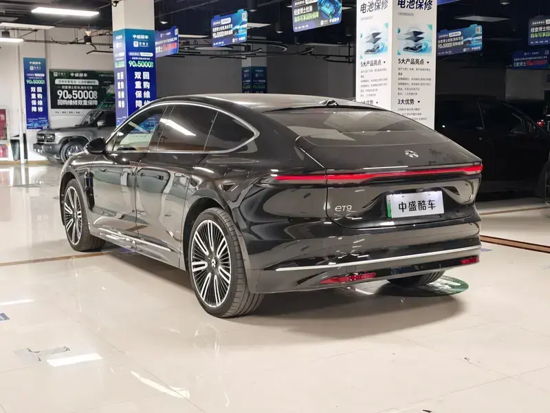 2025 Nio ET9 с пробегом 19 000 км