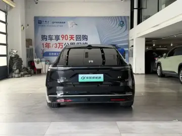 2025 Nio ET9 с пробегом 39 700 км
