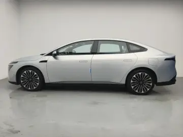 2025 Nissan N7 с пробегом 100 км