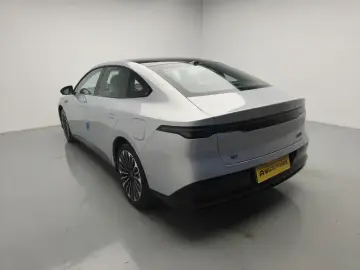 2025 Nissan N7 с пробегом 100 км