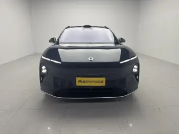 2025 Nio ET9 с пробегом 56 300 км