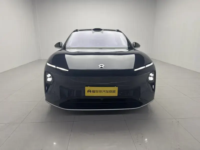 2025 Nio ET9 с пробегом 56 300 км