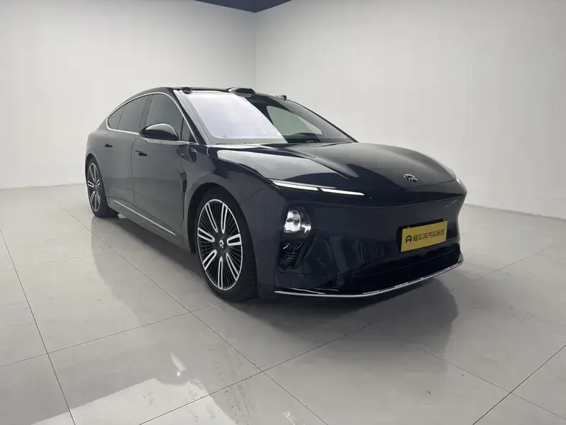 2025 Nio ET9 с пробегом 56 300 км