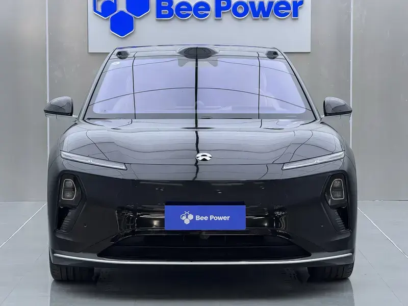 2025 Nio ET9 с пробегом 29 100 км